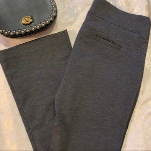 Simply Vera Charcoal Gray Stretch Pants